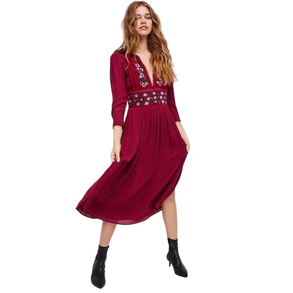 Free People Dresses & Skirts - Free People Flora Embroidered Midi Dress in Raspberry Size M